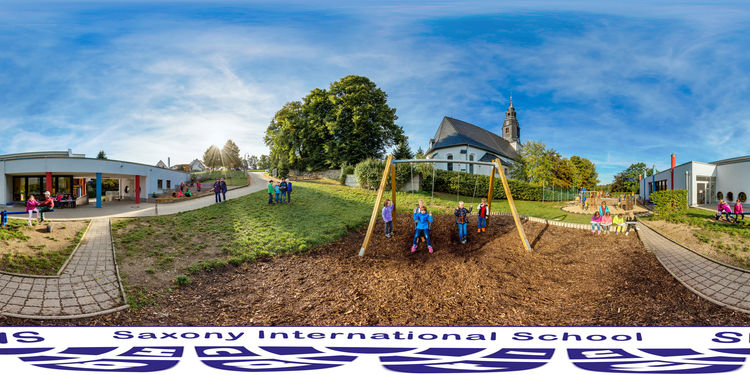 Spielplatz - SIS - Saxony International School - Carl Hahn - Wir sind